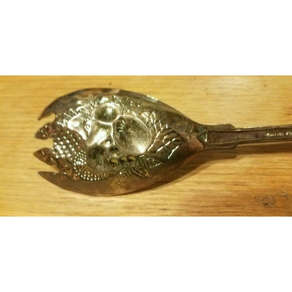 Silverplated Salad Serving Fork Silver Plate 8 1/2" Fruit & Leaves Shell Handle - Picture 6 of 7
